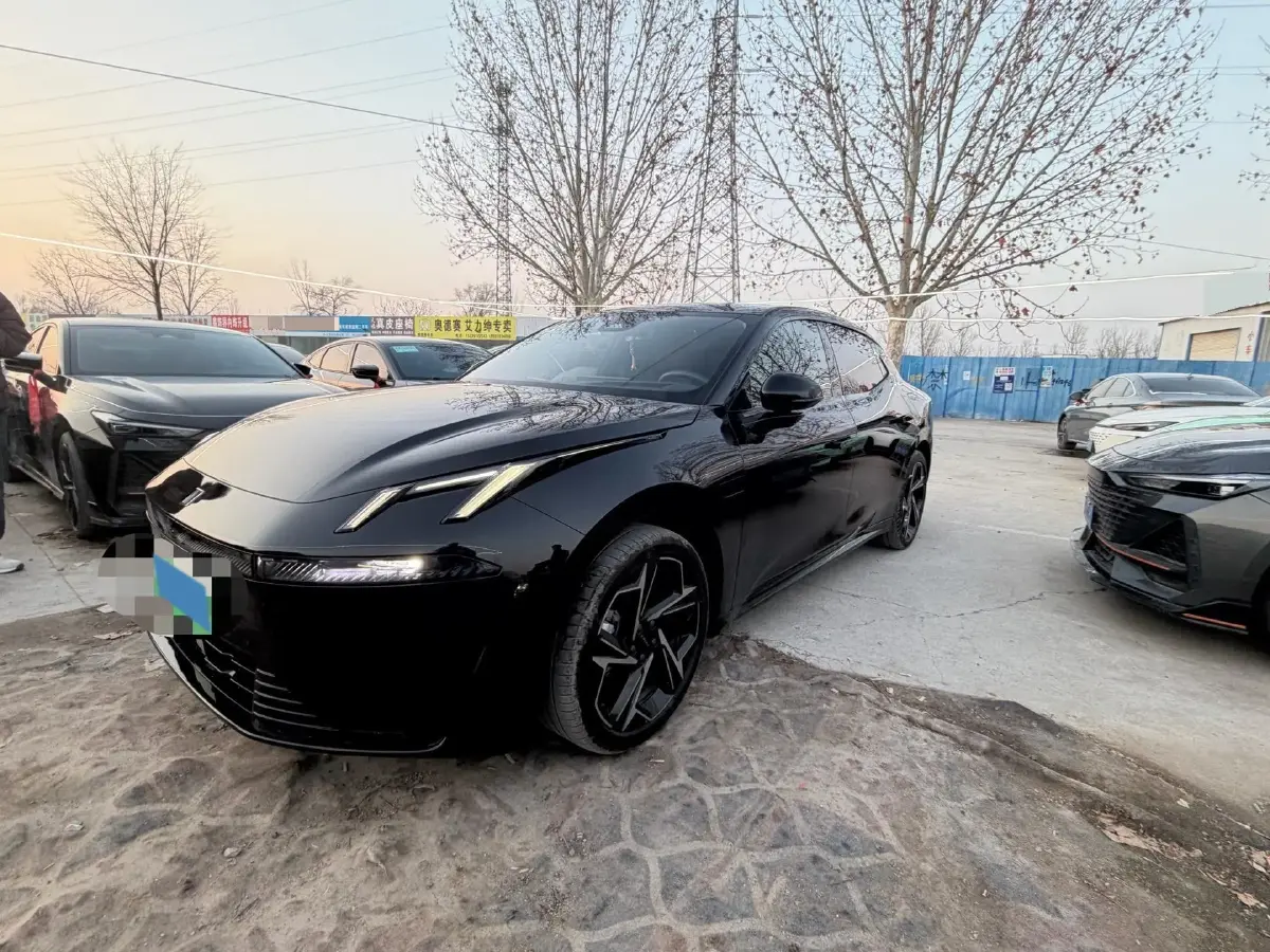 2024 LYNK&CO 01 2.0T 254HP L4 8AT