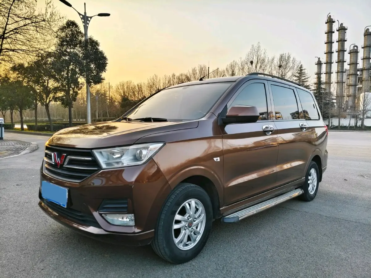 2018 WuLing HongGuang 1.5L 105HP L4 5MT