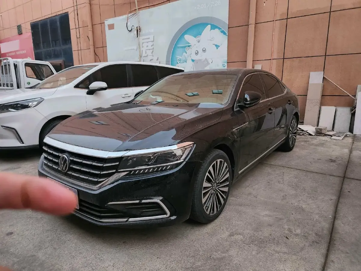 2021 Volkswagen Passat 2.0T 186HP L4 7DCT