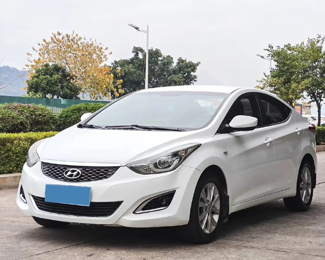 2016 Hyundai Elantra 1.6L 128HP L4 6AT