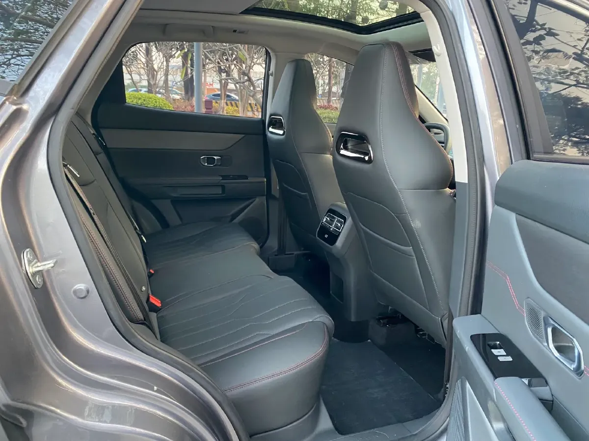 2025 Jetour DASHING 1.5T 156HP L4 6DCT,autocango,china used car exporter,china ev exporter,chinese used car exporter,chinese used ev exporter