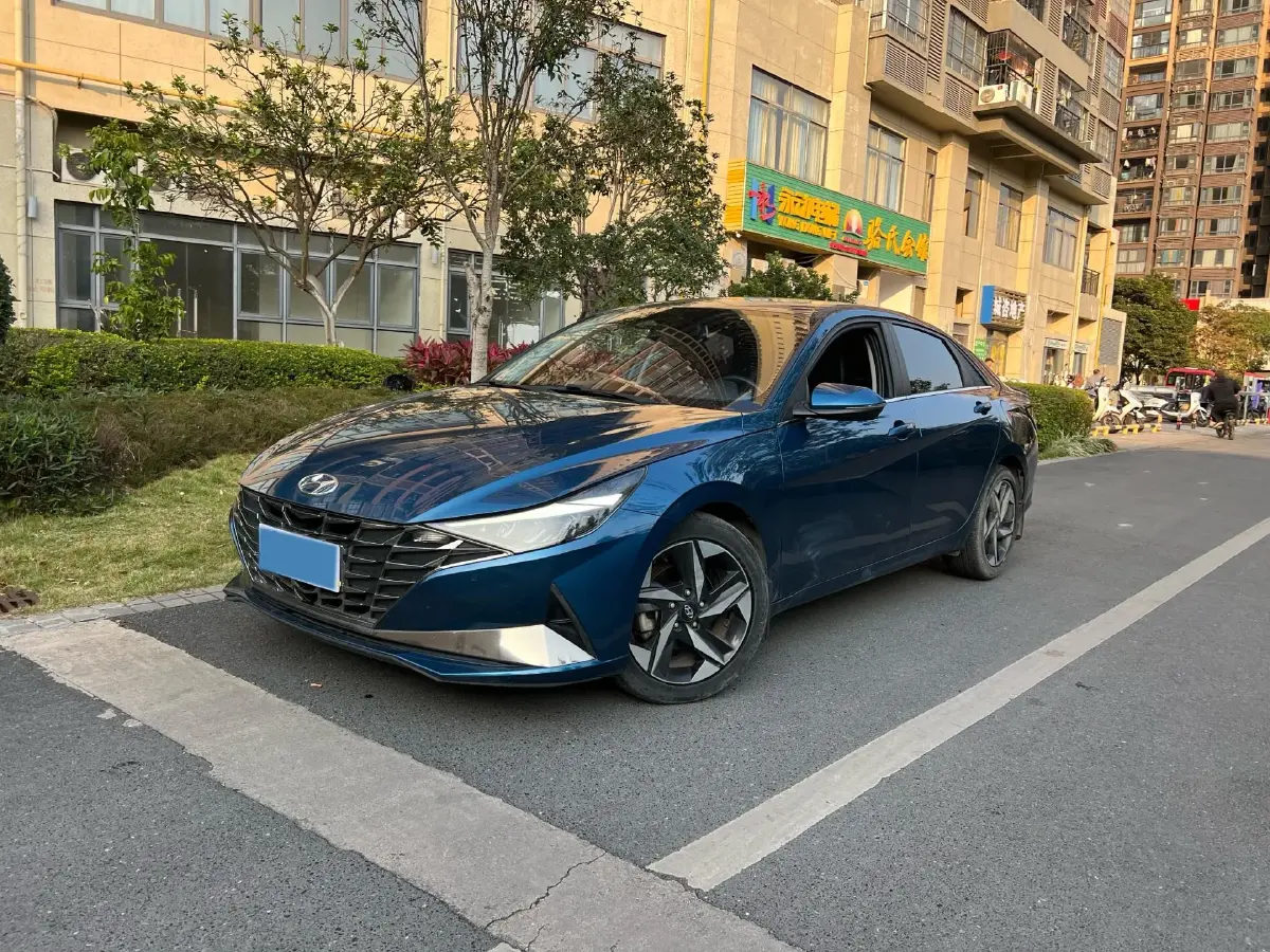 2021 Hyundai Elantra 1.5L 115HP L4 CVT