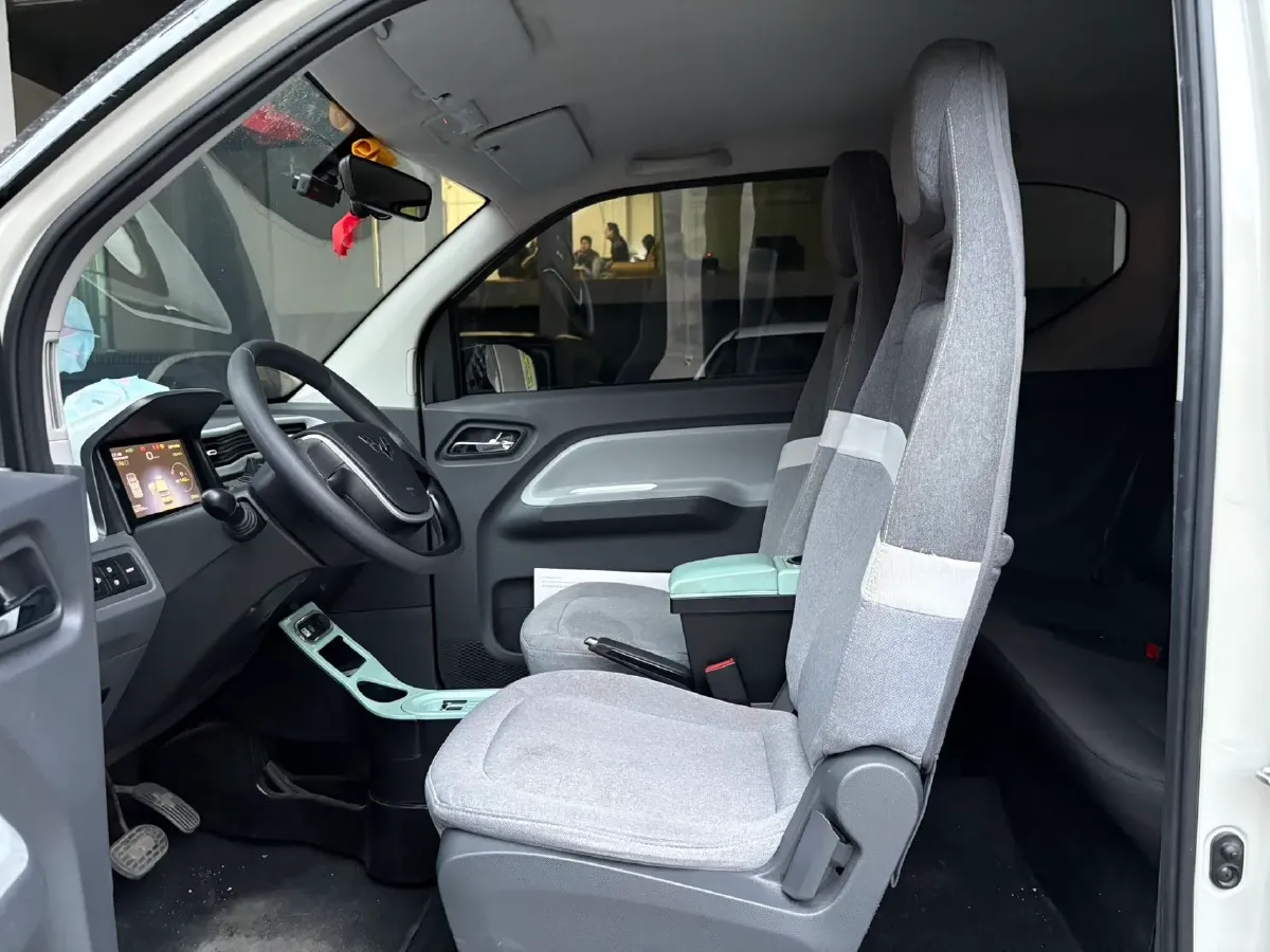 2022 WuLing HongGuang MINI EV BEV 9KWH,autocango,china used car exporter,china ev exporter,chinese used car exporter,chinese used ev exporter