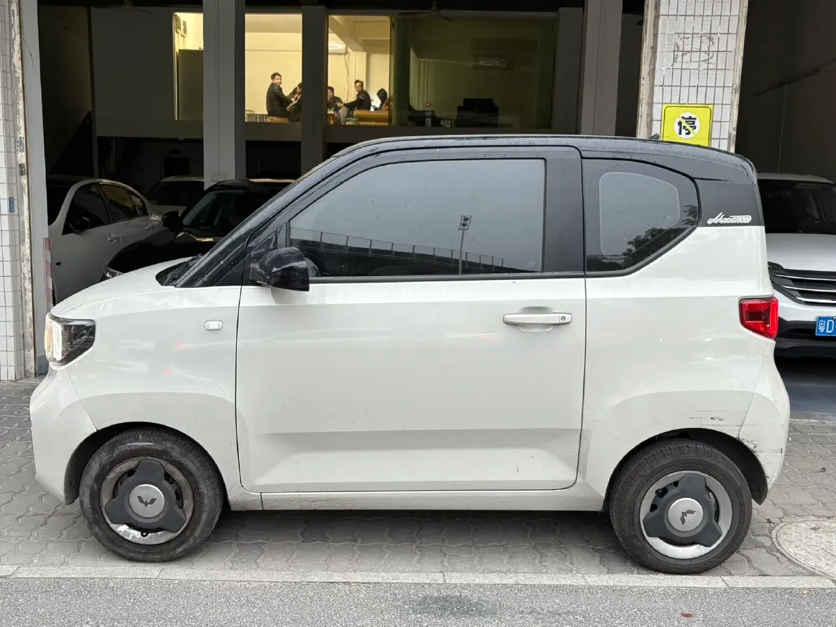 2022 WuLing HongGuang MINI EV BEV 9KWH,autocango,china used car exporter,china ev exporter,chinese used car exporter,chinese used ev exporter