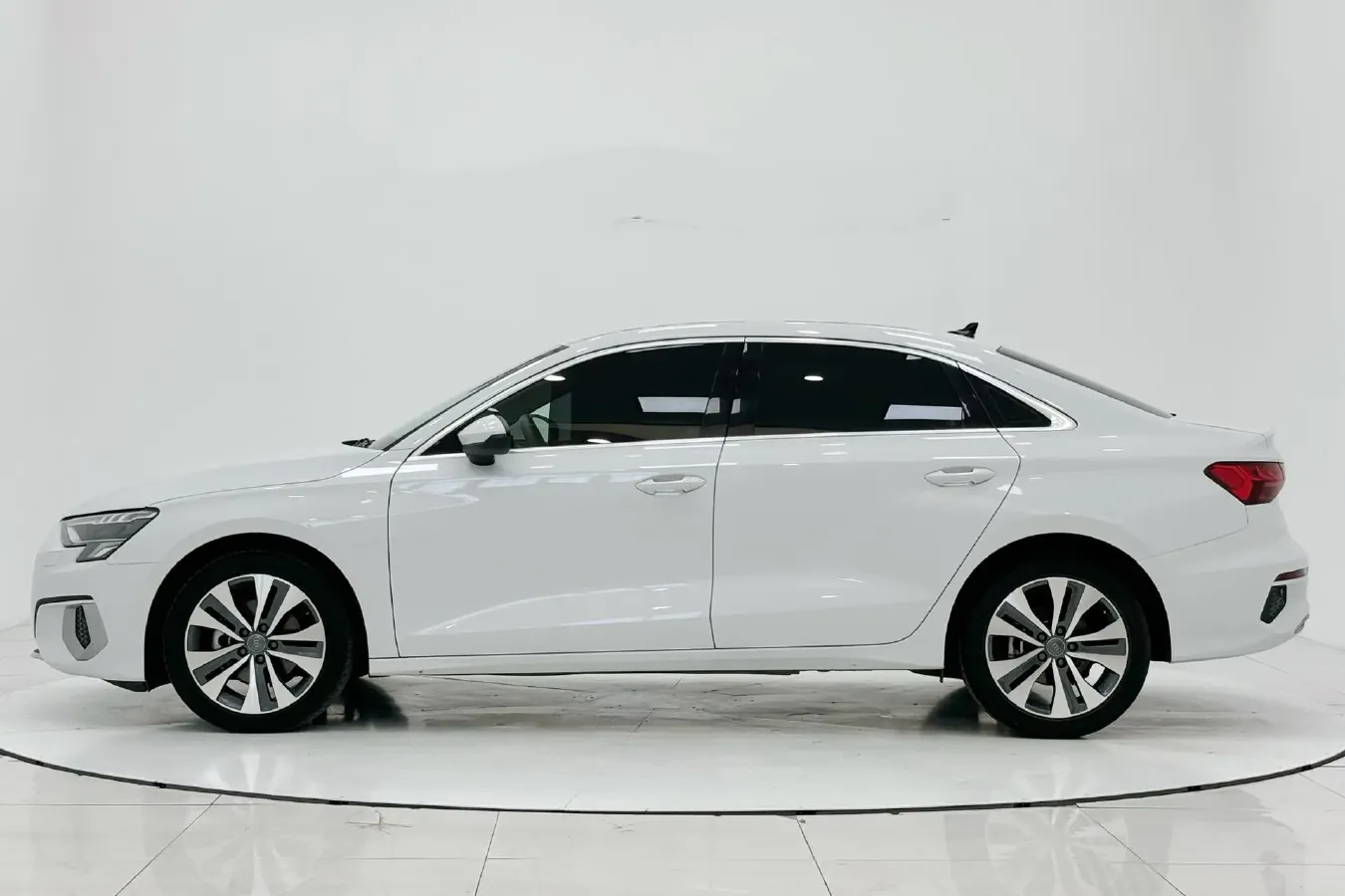 2021 Audi A3 1.4T 150HP L4 7DCT,autocango,china used car exporter,china ev exporter,chinese used car exporter,chinese used ev exporter