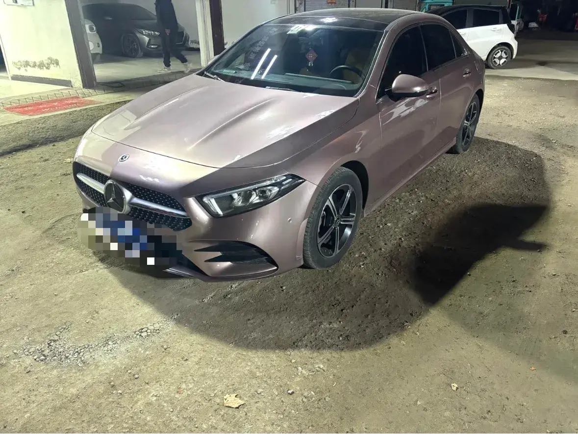 2022 Mercedes-Benz A Class 1.3T 163HP L4 7DCT