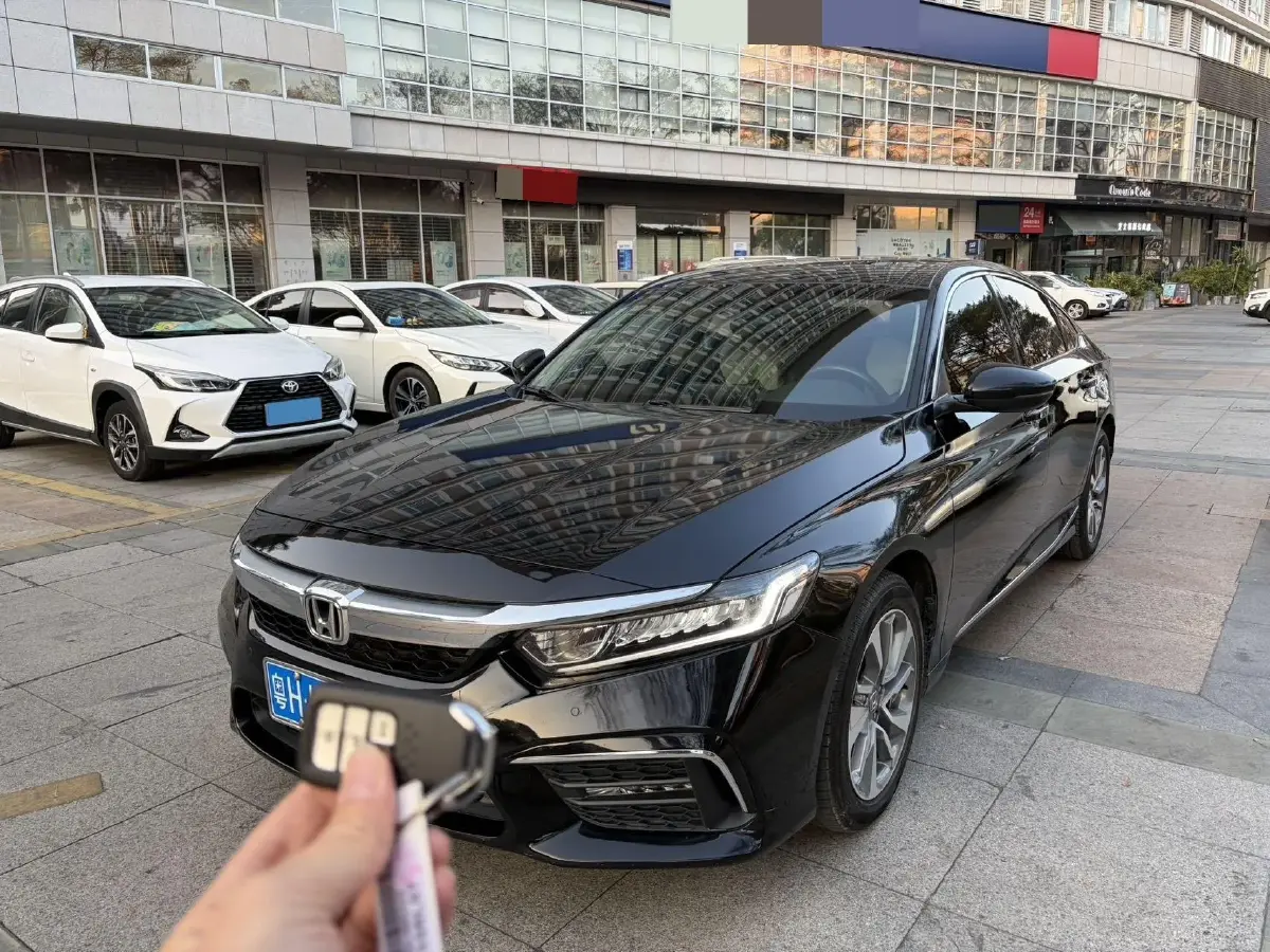 2019 Honda Inspire 1.5T 194HP L4 CVT