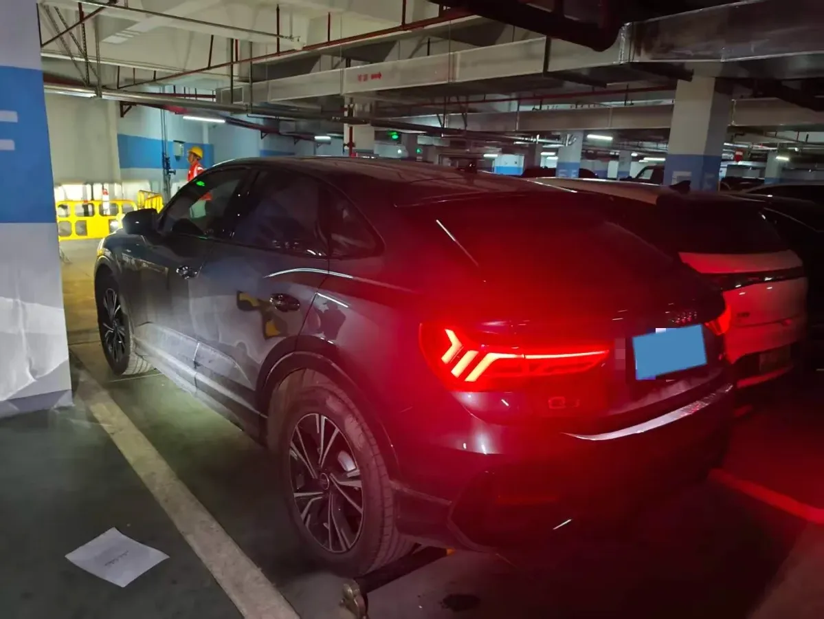 2022 Audi Q3 2.0T 186HP L4 7DCT,autocango,china used car exporter,china ev exporter,chinese used car exporter,chinese used ev exporter