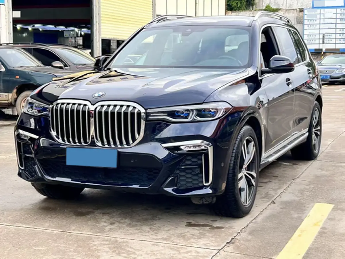 2021 BMW X7 3.0T 340HP L6 8AT
