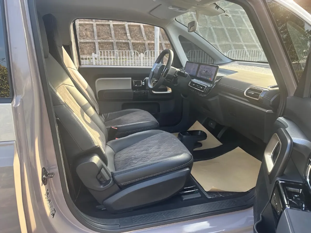 2023 BaoJun KiWi EV BEV 31.7KWH,autocango,china used car exporter,china ev exporter,chinese used car exporter,chinese used ev exporter