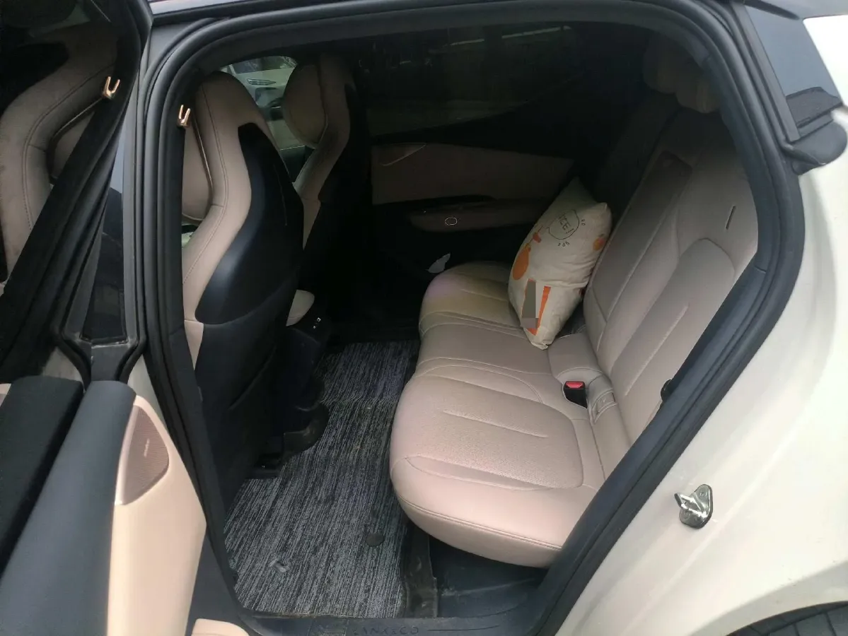 2025 Jetour Freeman 1.5T 184HP L4 7DCT,autocango,china used car exporter,china ev exporter,chinese used car exporter,chinese used ev exporter