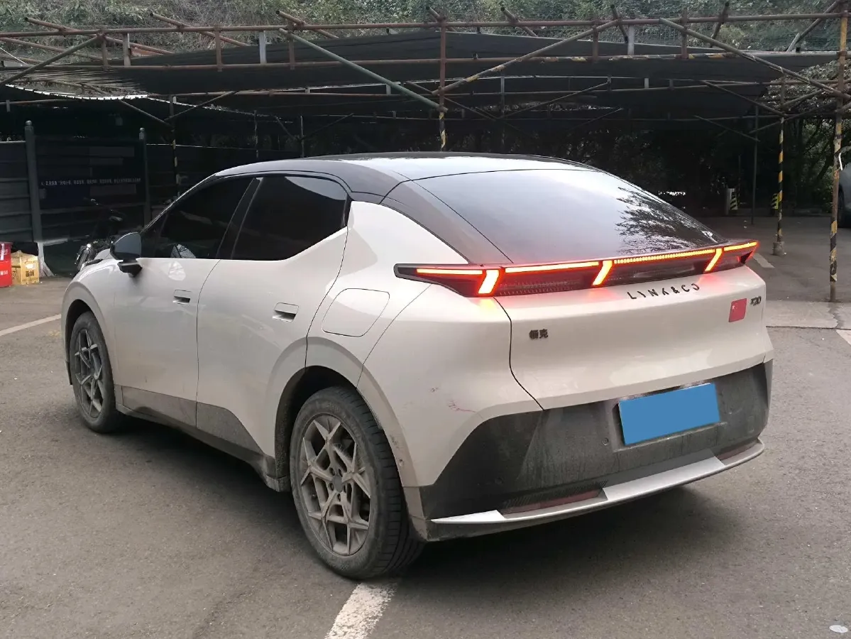 2025 Jetour Freeman 1.5T 184HP L4 7DCT,autocango,china used car exporter,china ev exporter,chinese used car exporter,chinese used ev exporter
