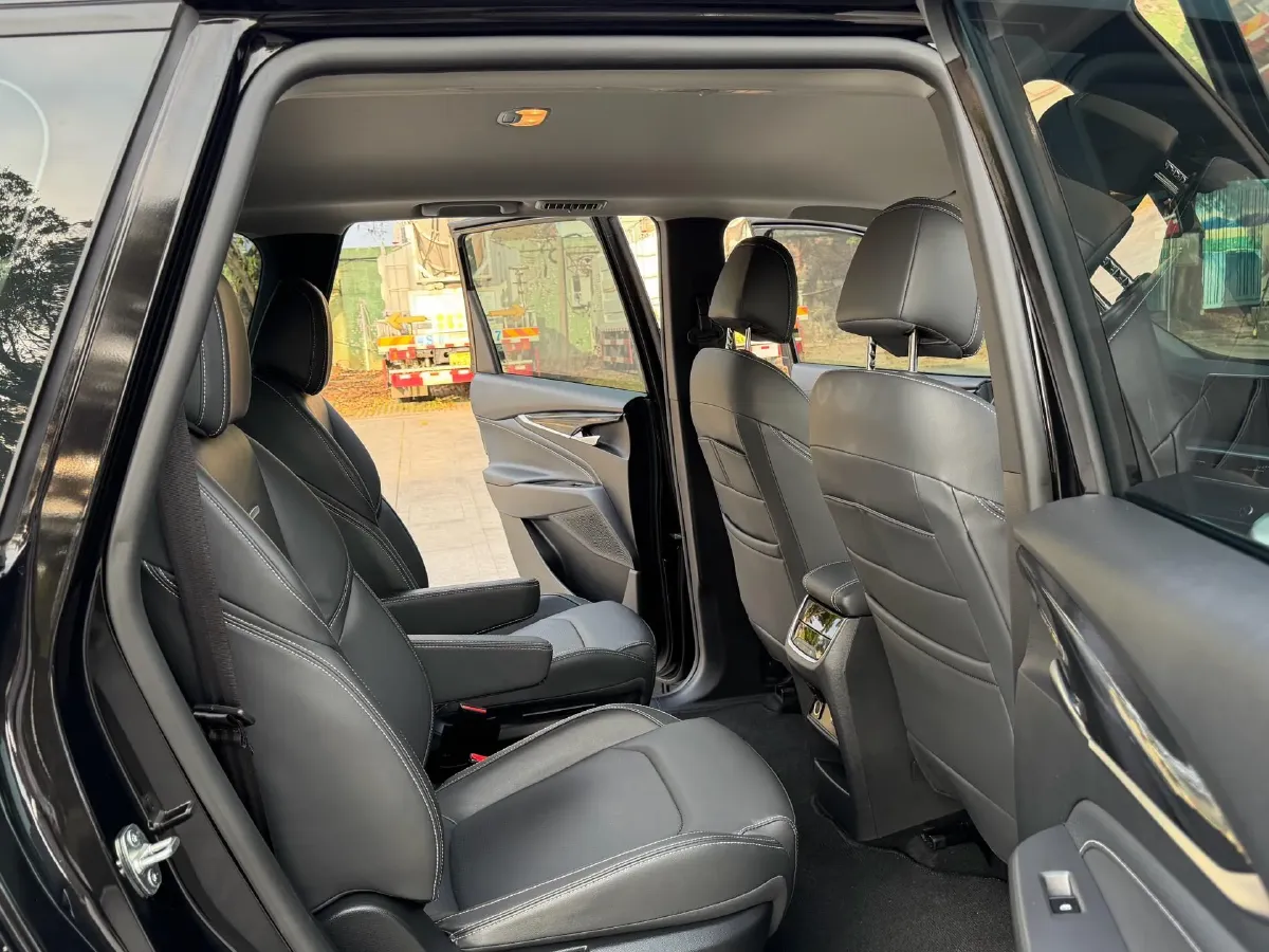 2024 Ford TransitT8 2.0T 154HP L4 6MT,autocango,china used car exporter,china ev exporter,chinese used car exporter,chinese used ev exporter