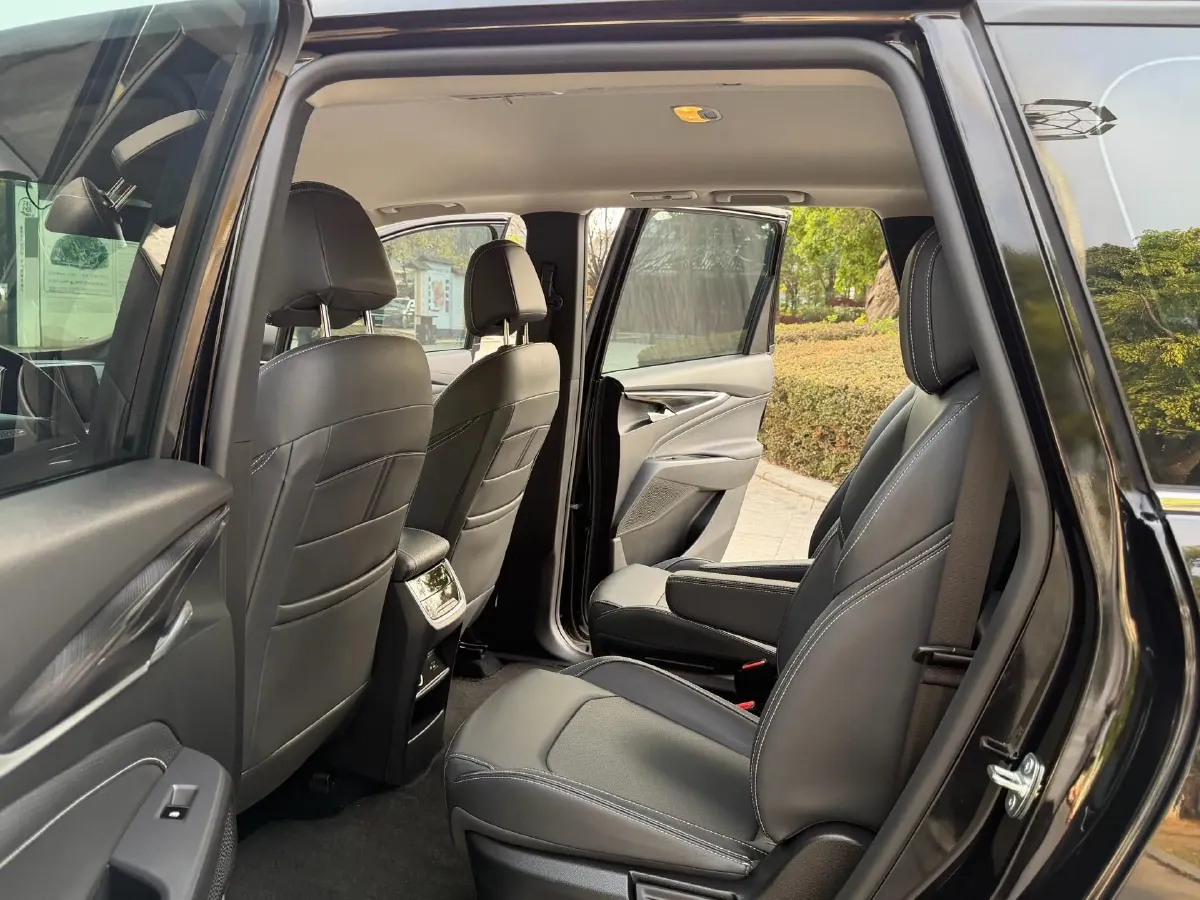 2024 Ford TransitT8 2.0T 154HP L4 6MT,autocango,china used car exporter,china ev exporter,chinese used car exporter,chinese used ev exporter