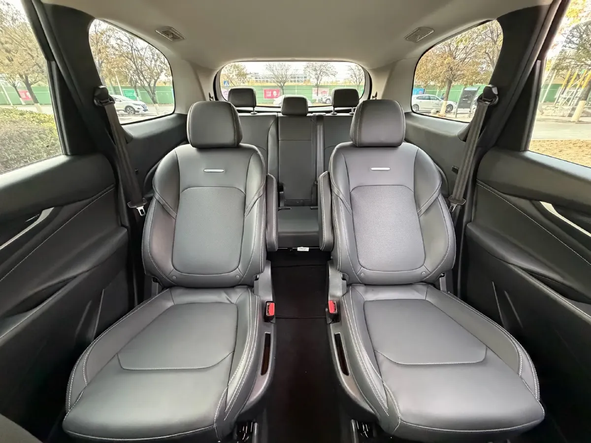 2024 Ford TransitT8 2.0T 154HP L4 6MT,autocango,china used car exporter,china ev exporter,chinese used car exporter,chinese used ev exporter