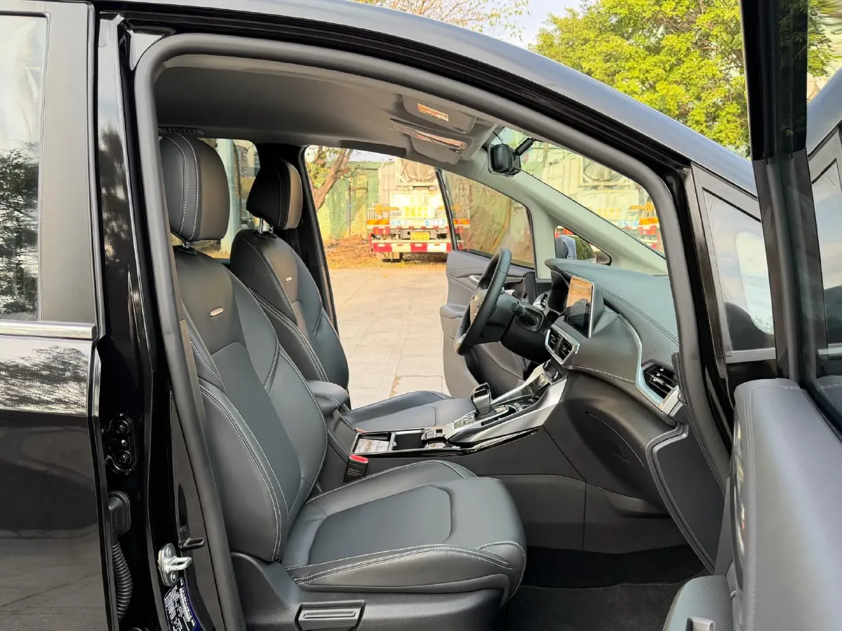 2024 Ford TransitT8 2.0T 154HP L4 6MT,autocango,china used car exporter,china ev exporter,chinese used car exporter,chinese used ev exporter