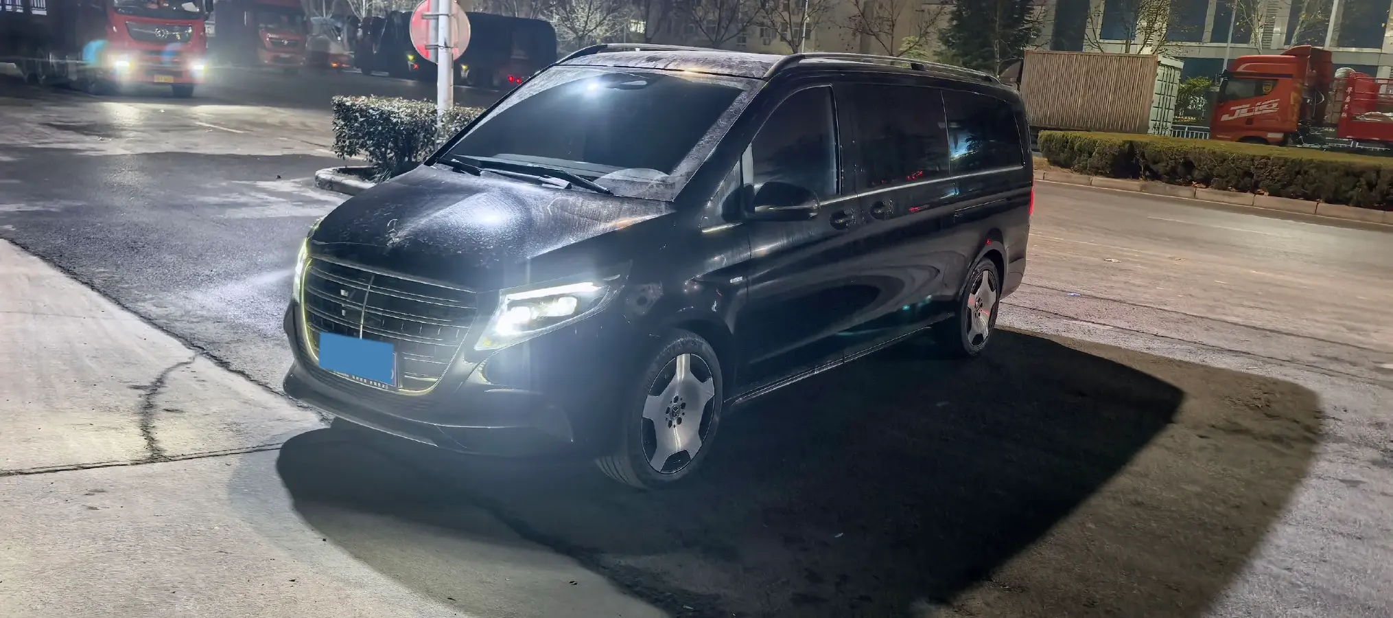 2024 Mercedes-Benz V Class 2.0T 231HP L4 9AT