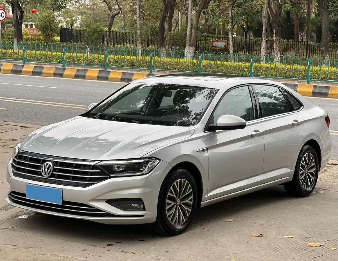 2021 Volkswagen Sagitar 1.4T 150HP L4 7DCT