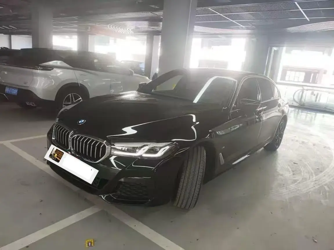 2023 BMW 5 Series 2.0T 245HP L4 8AT