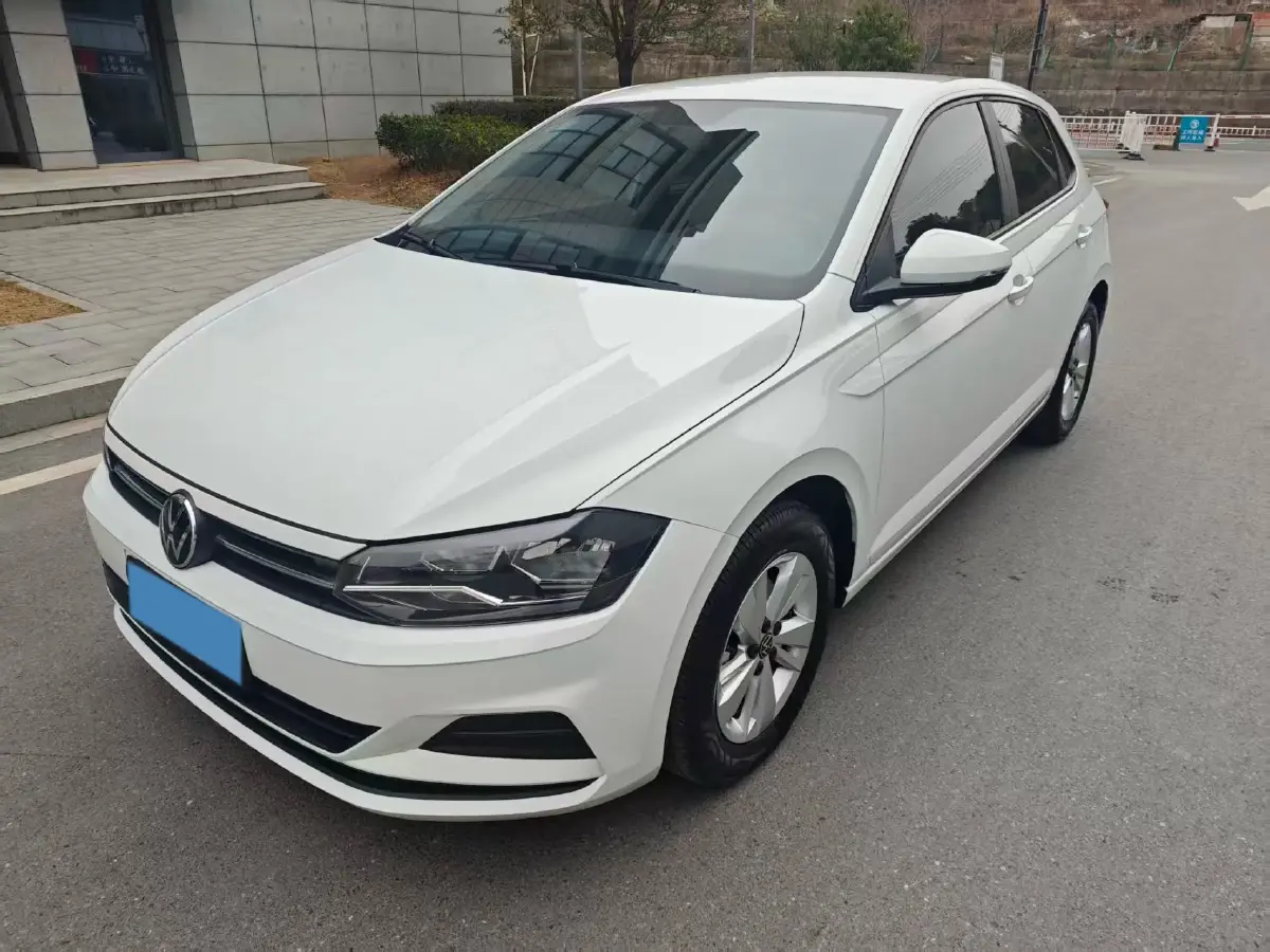 2023 Volkswagen Polo 1.5L 110HP L4 6AT