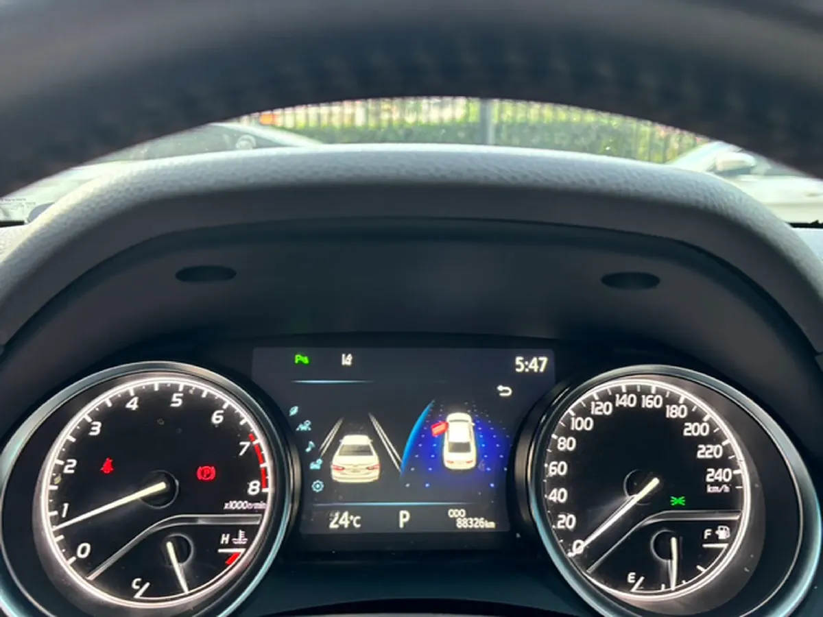 2019 Toyota Camry 2.5L 209HP L4 8AT,autocango,china used car exporter,china ev exporter,chinese used car exporter,chinese used ev exporter