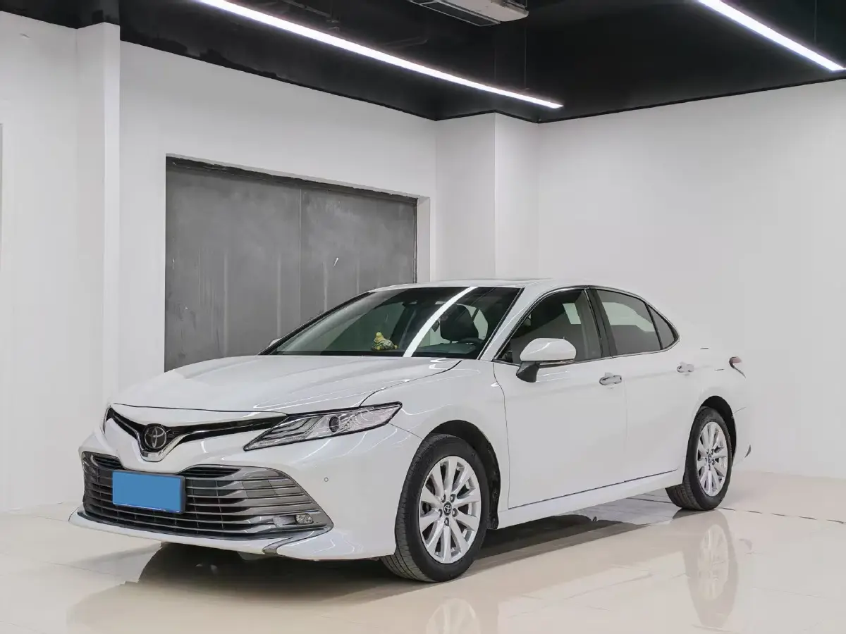 2019 Toyota Camry 2.0L 178HP L4 CVT