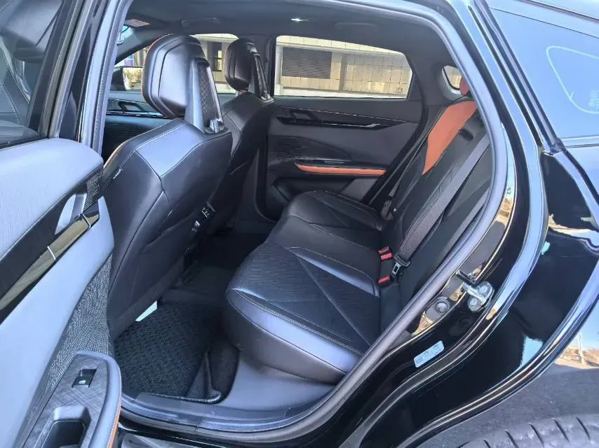 2023 ChangAn UNI-V iDD 1.5T 170HP L4 6TCT PHEV 18.4KWH,autocango,china used car exporter,china ev exporter,chinese used car exporter,chinese used ev exporter