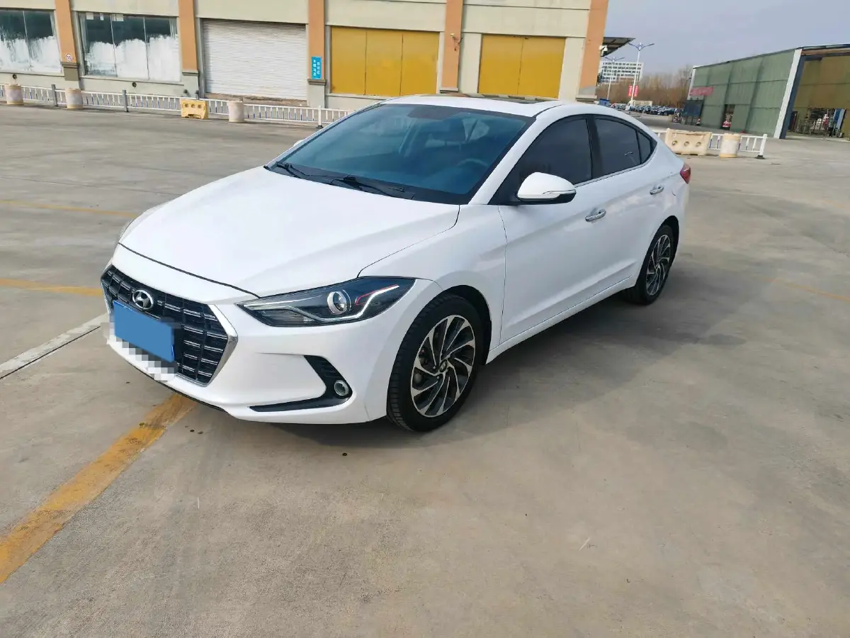 2019 Hyundai Elantra 1.5L 115HP L4 CVT