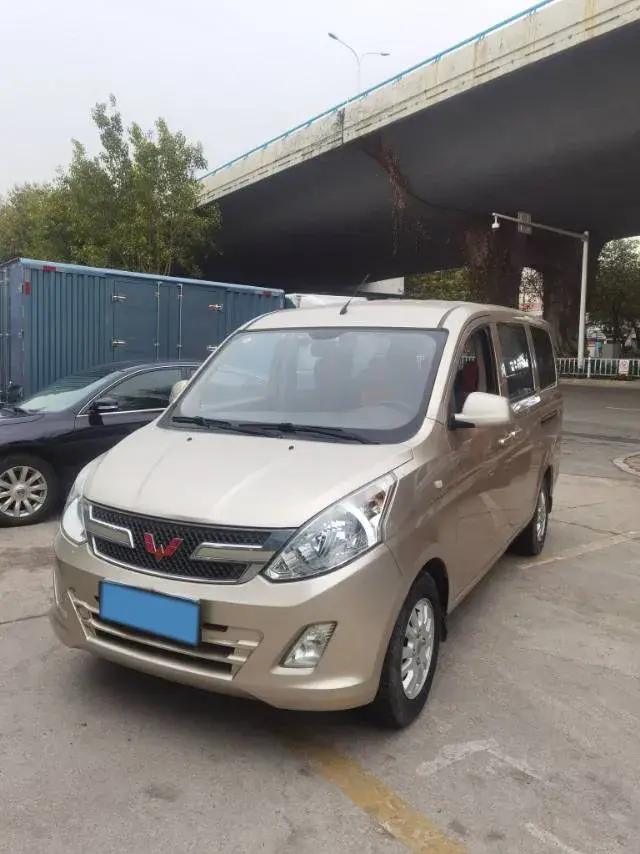 2018 WuLing RongGuang V 1.5L 112HP L4 5MT