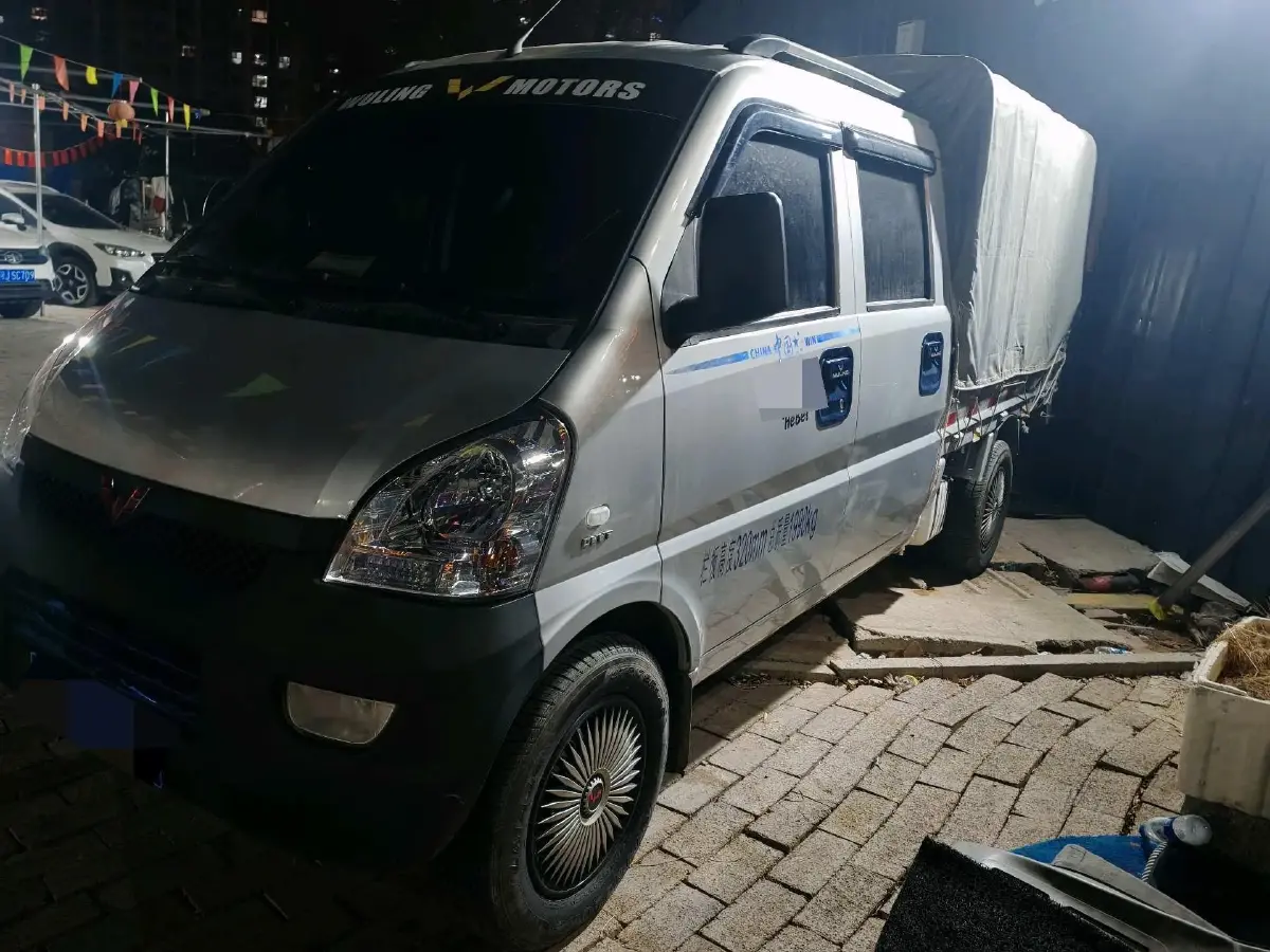 2021 WuLing RongGuang Mini Truck 1.5L 99HP L4 5MT