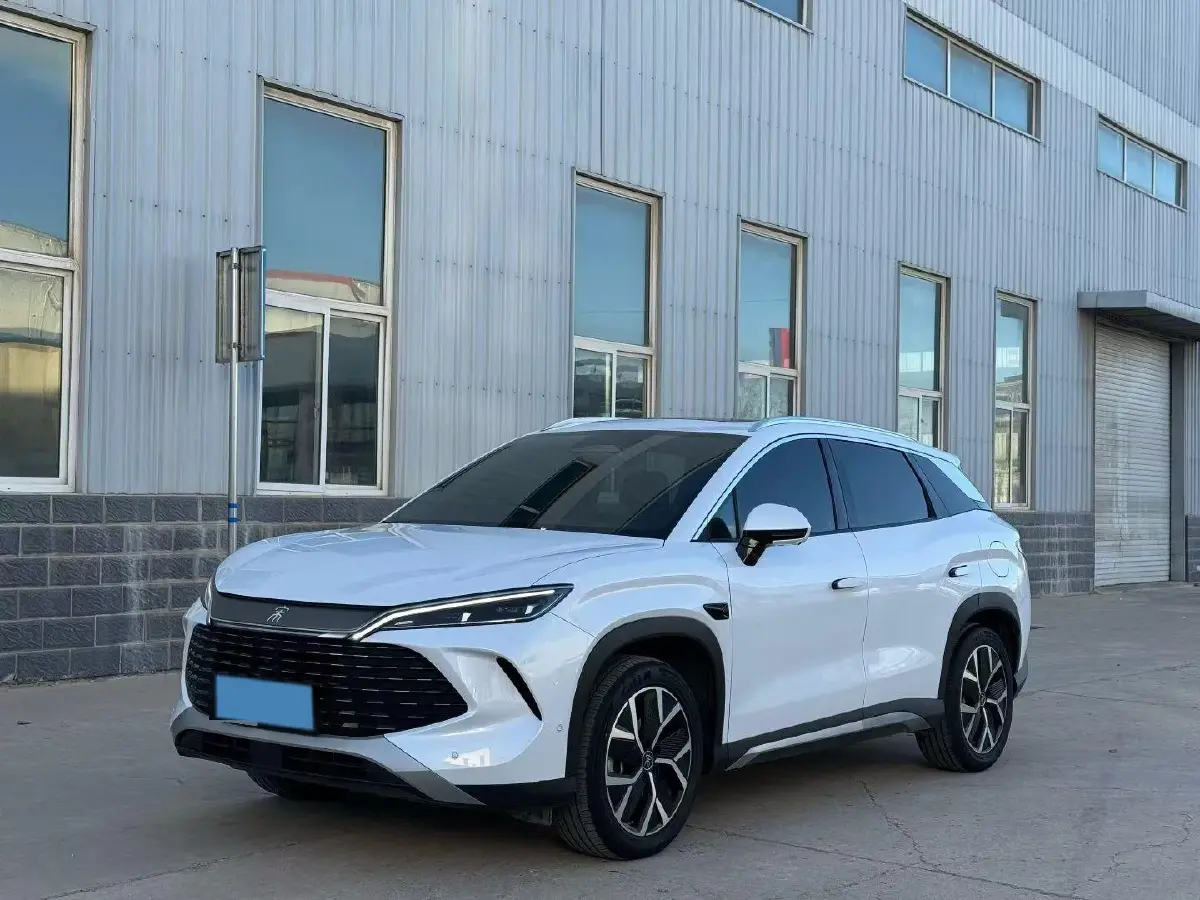 2025 BYD SongL DM-i 1.5L 101HP L4 E-CVT PHEV 26.6KWH