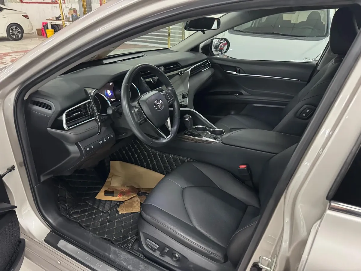 2019 Toyota Camry 2.0L 178HP L4 CVT,autocango,china used car exporter,china ev exporter,chinese used car exporter,chinese used ev exporter