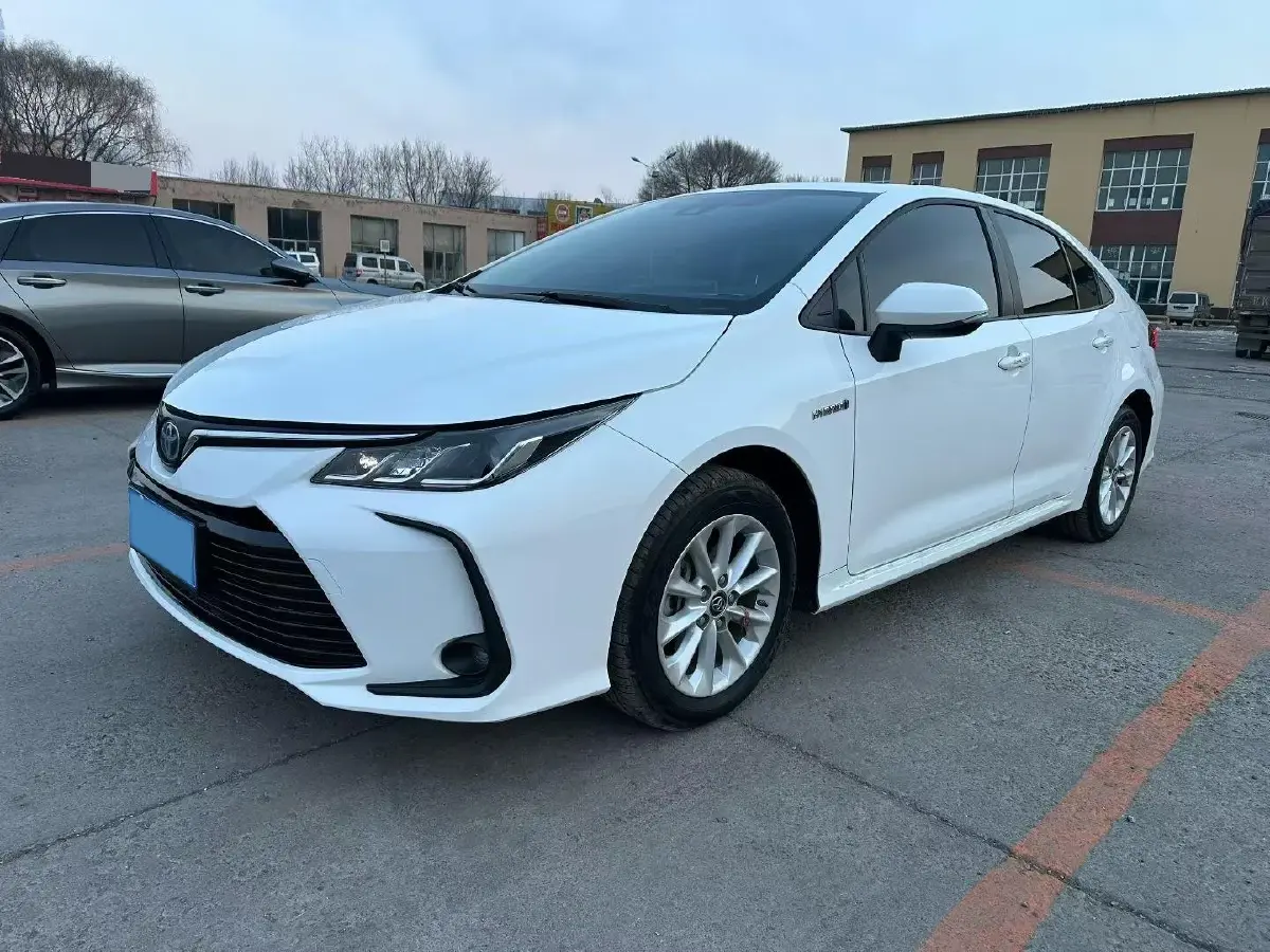 2022 Toyota Corolla 1.8L 98HP L4 E-CVT Hybrid