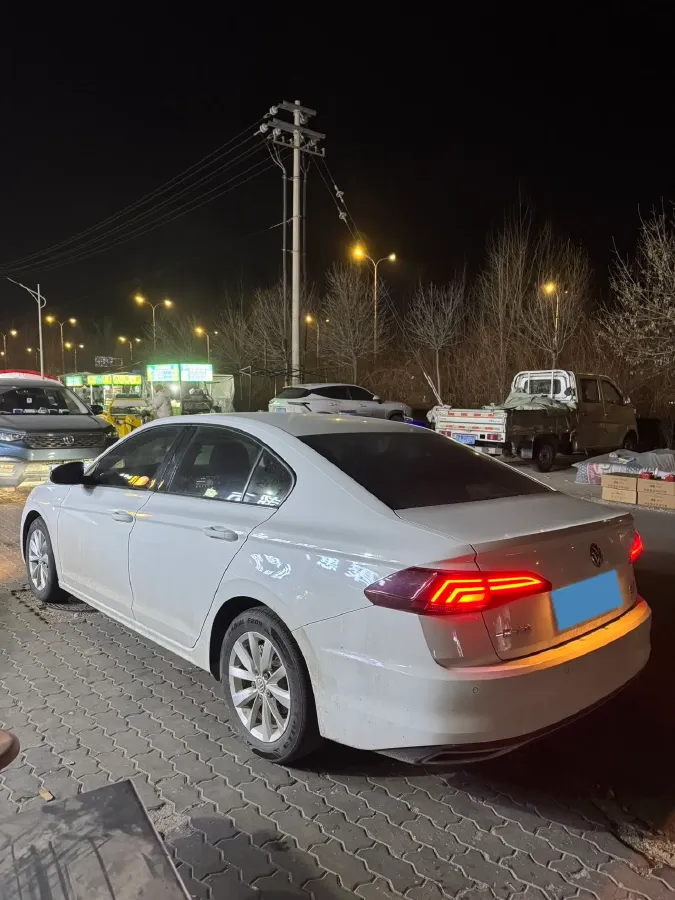 2019 HuangHai WeiLong 2.4T 218HP L4 6AT,autocango,china used car exporter,china ev exporter,chinese used car exporter,chinese used ev exporter