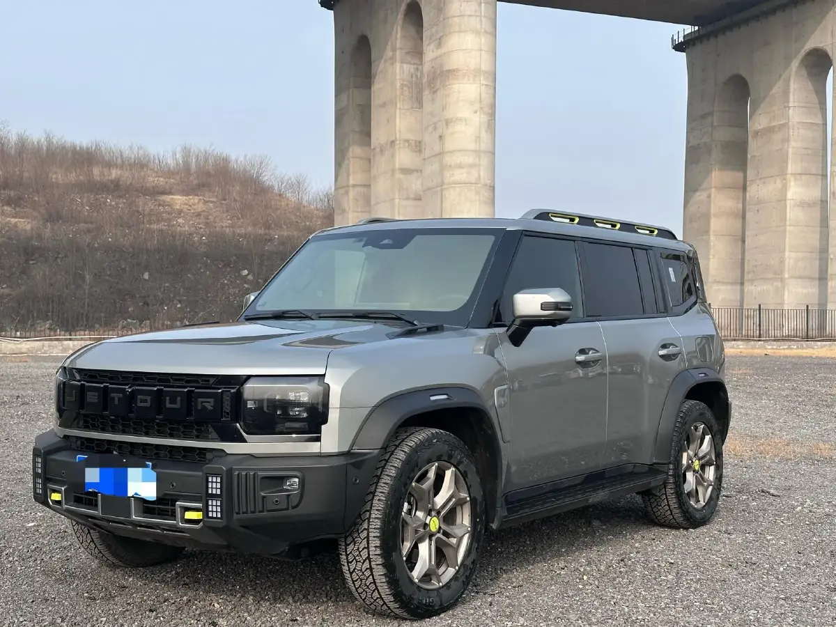 2023 Jetour Traveller 2.0T 254HP L4 8AT