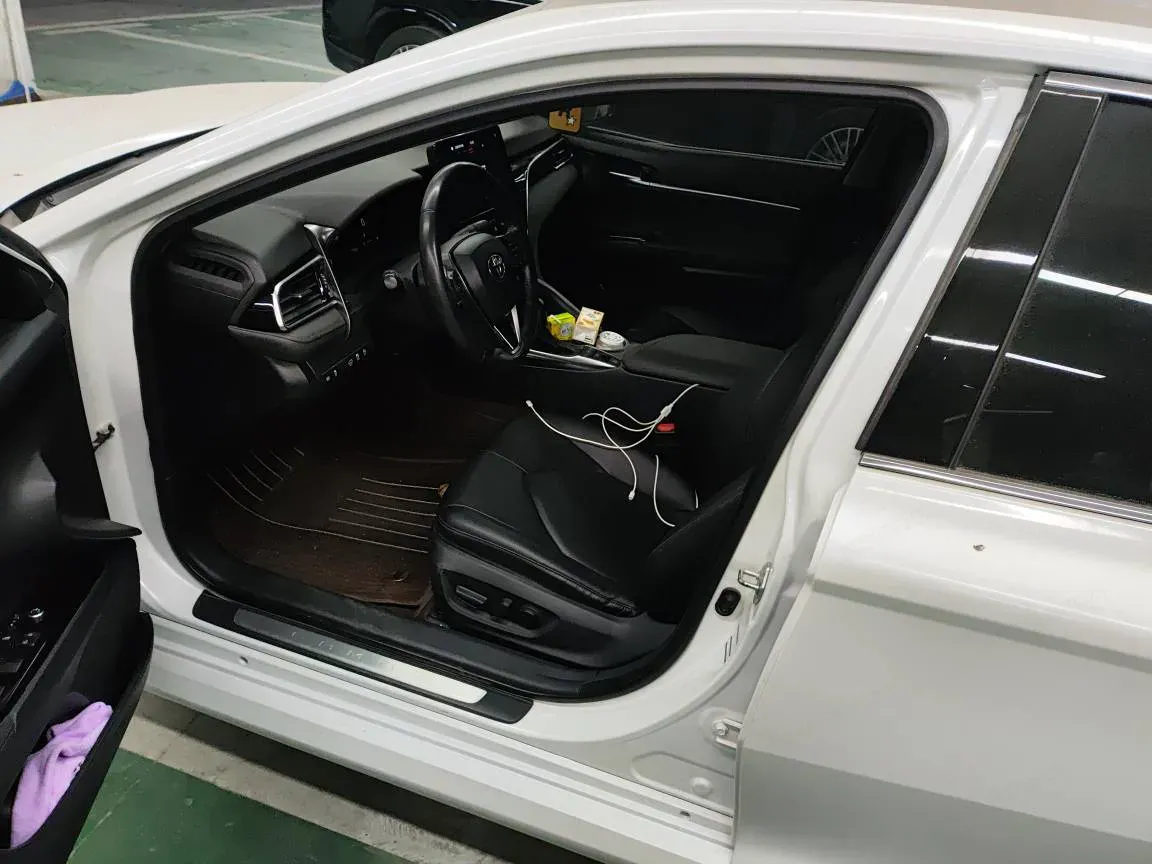 2021 Toyota Camry 2.5L 209HP L4 8AT,autocango,china used car exporter,china ev exporter,chinese used car exporter,chinese used ev exporter