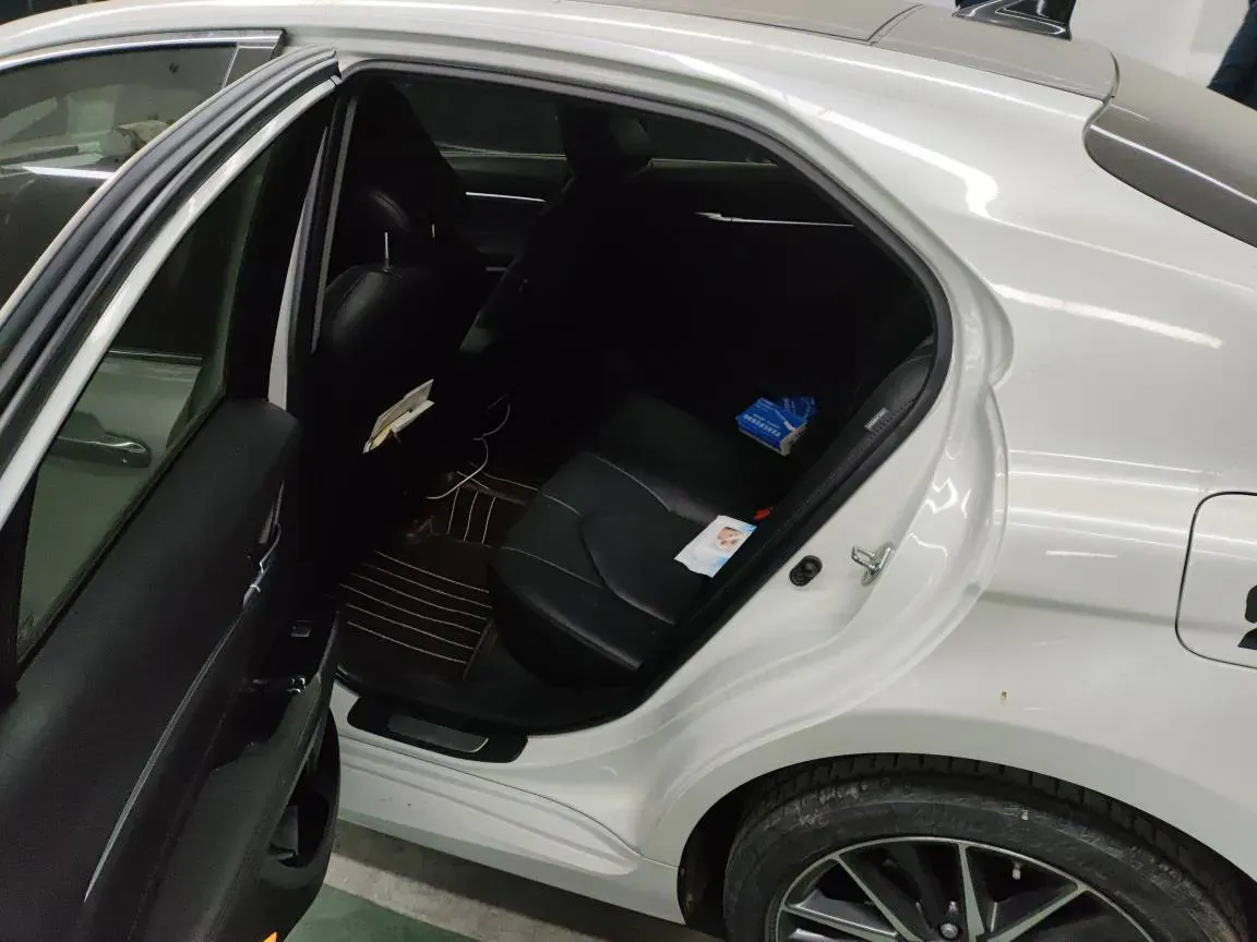 2021 Toyota Camry 2.5L 209HP L4 8AT,autocango,china used car exporter,china ev exporter,chinese used car exporter,chinese used ev exporter