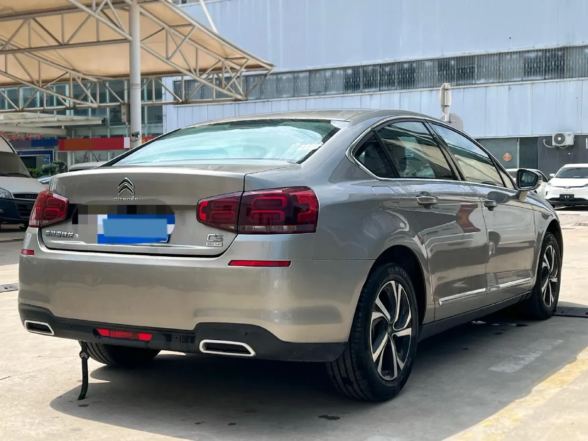 2017 Citroen C5 1.6T 167HP L4 6AT,autocango,china used car exporter,china ev exporter,chinese used car exporter,chinese used ev exporter