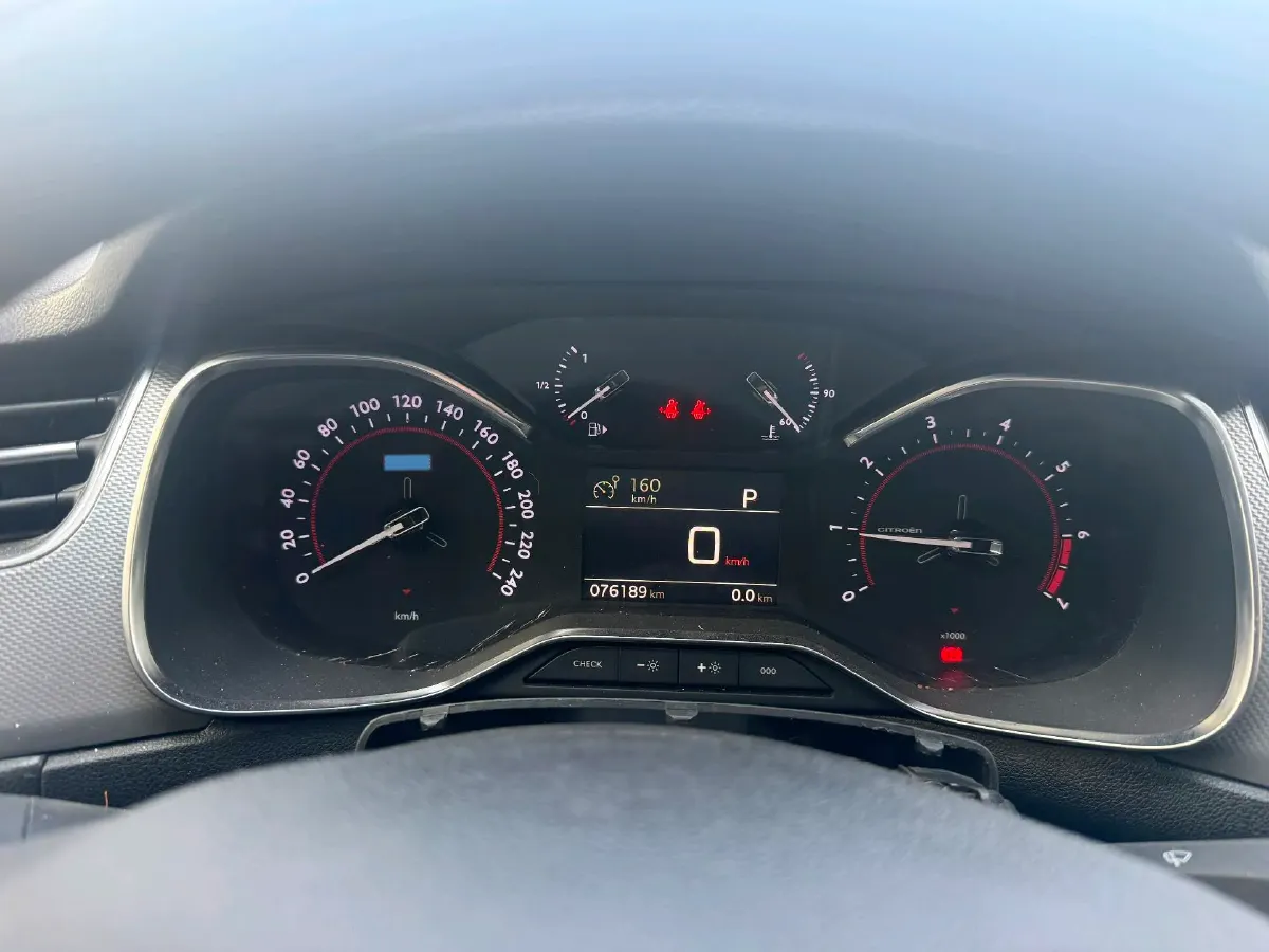 2017 Citroen C5 1.6T 167HP L4 6AT,autocango,china used car exporter,china ev exporter,chinese used car exporter,chinese used ev exporter