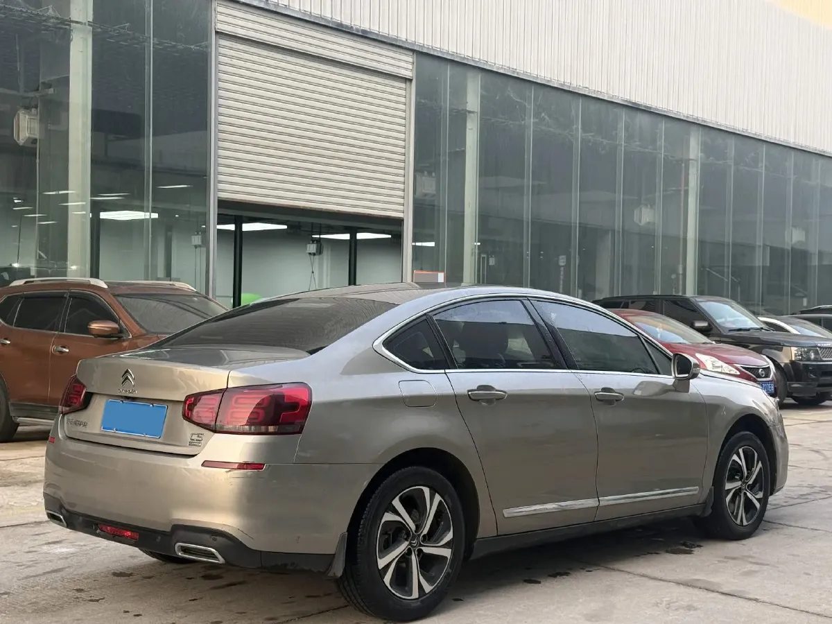 2017 Citroen C5 1.6T 167HP L4 6AT,autocango,china used car exporter,china ev exporter,chinese used car exporter,chinese used ev exporter