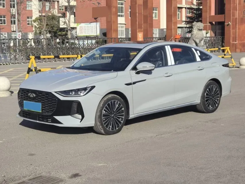 2025 Fulwin FulwinA8L 1.5T 156HP L4 1DHT PHEV 18.67KWH,autocango,china used car exporter,china ev exporter,chinese used car exporter,chinese used ev exporter