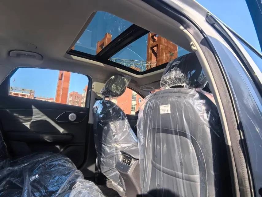 2025 Fulwin FulwinA8L 1.5T 156HP L4 1DHT PHEV 18.67KWH,autocango,china used car exporter,china ev exporter,chinese used car exporter,chinese used ev exporter