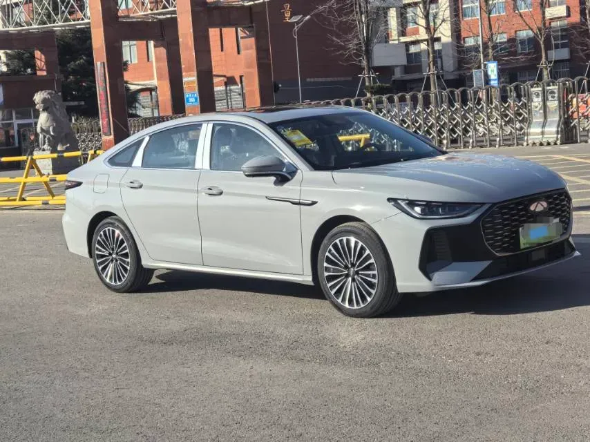 2025 Fulwin FulwinA8L 1.5T 156HP L4 1DHT PHEV 18.67KWH,autocango,china used car exporter,china ev exporter,chinese used car exporter,chinese used ev exporter