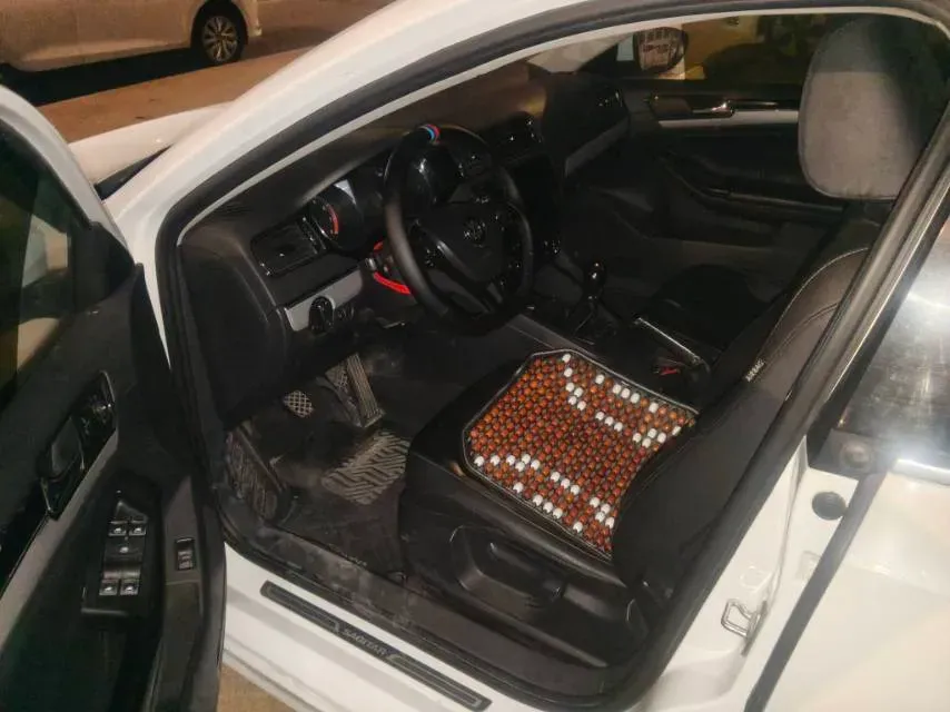 2018 KingLong KaiTe 2.3T 110HP L4 5MT,autocango,china used car exporter,china ev exporter,chinese used car exporter,chinese used ev exporter