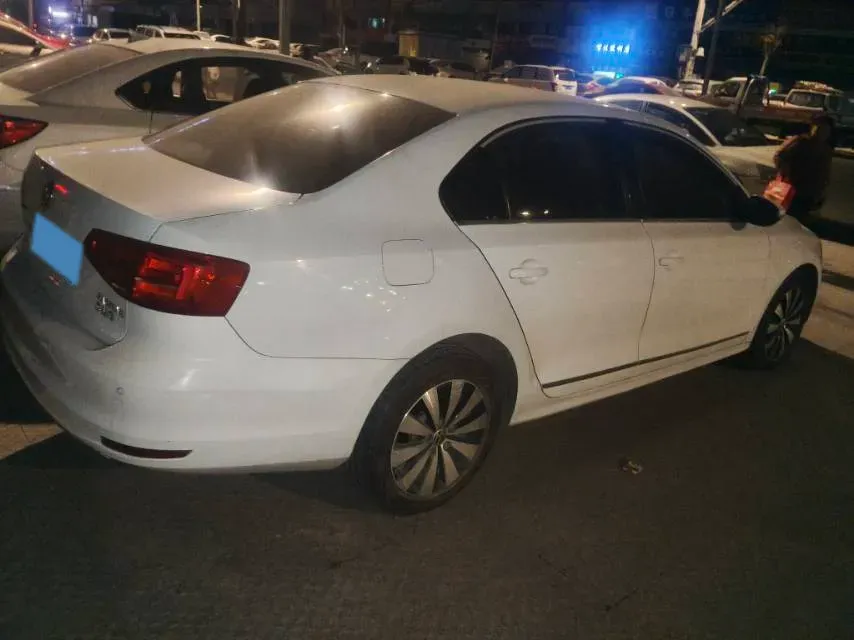 2018 KingLong KaiTe 2.3T 110HP L4 5MT,autocango,china used car exporter,china ev exporter,chinese used car exporter,chinese used ev exporter