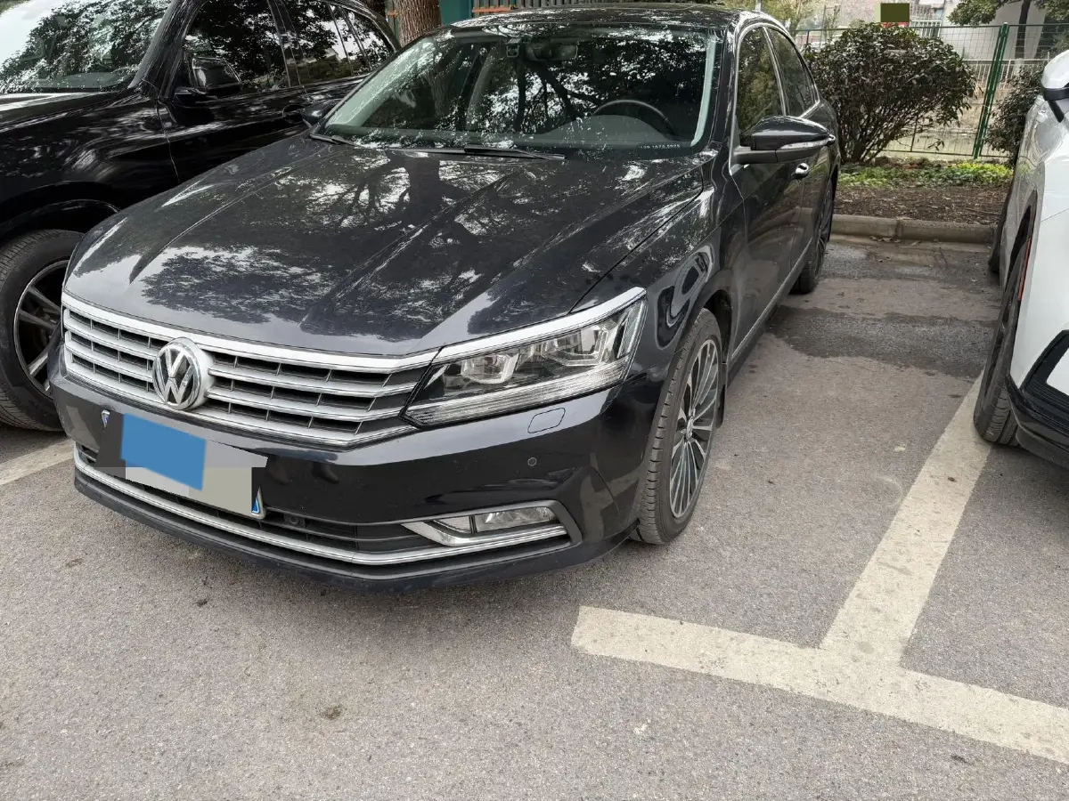 2017 Volkswagen Passat 1.8T 180HP L4 7DCT
