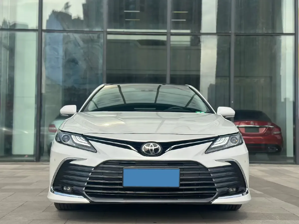 2021 Toyota Camry 2.5L 209HP L4 8AT,autocango,china used car exporter,china ev exporter,chinese used car exporter,chinese used ev exporter