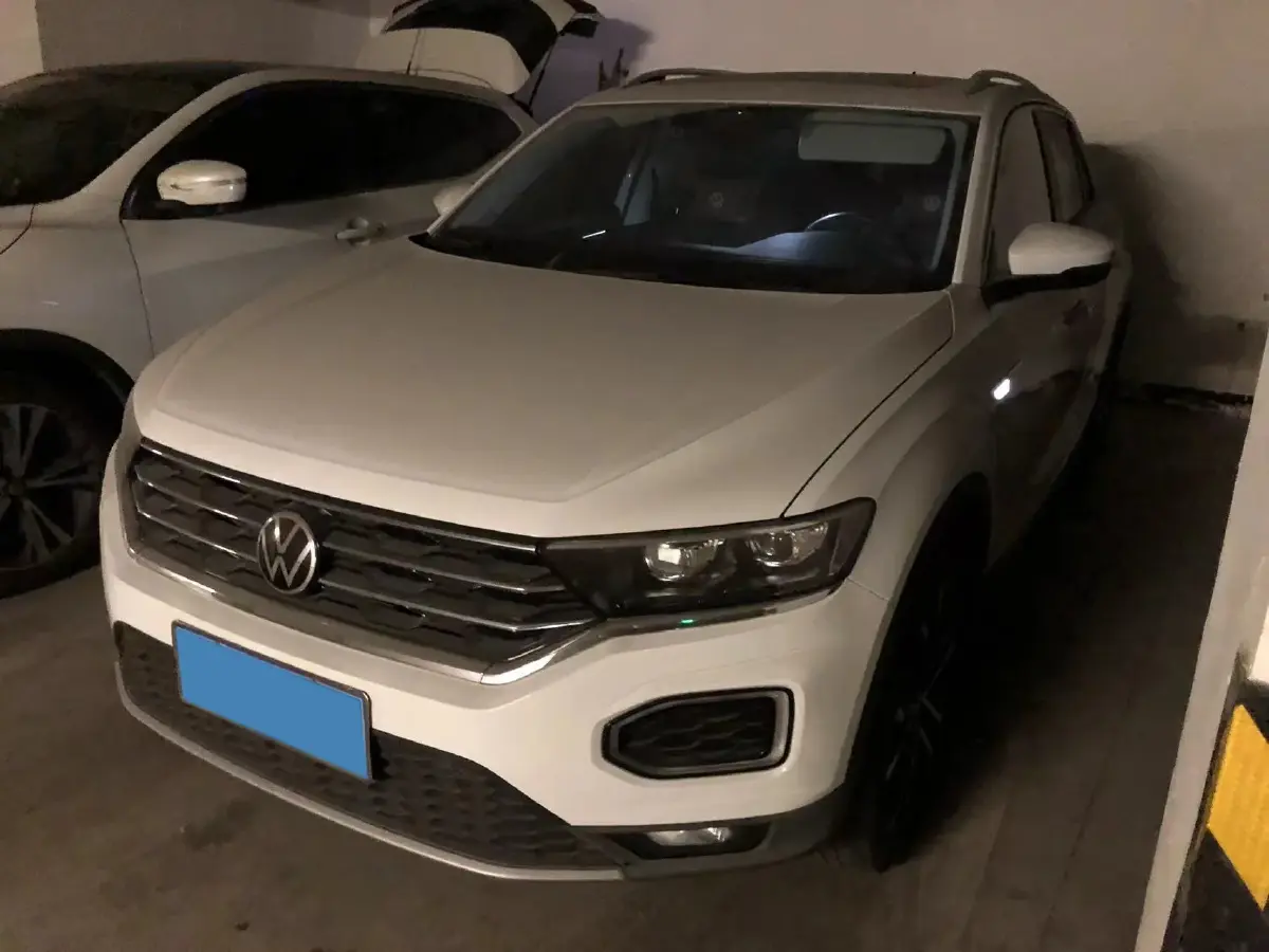 2021 Volkswagen T-Roc 1.4T 150HP L4 7DCT