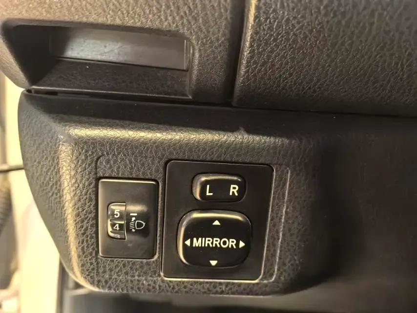 2021 Toyota Yaris L 1.5L 112HP L4 CVT,autocango,china used car exporter,china ev exporter,chinese used car exporter,chinese used ev exporter