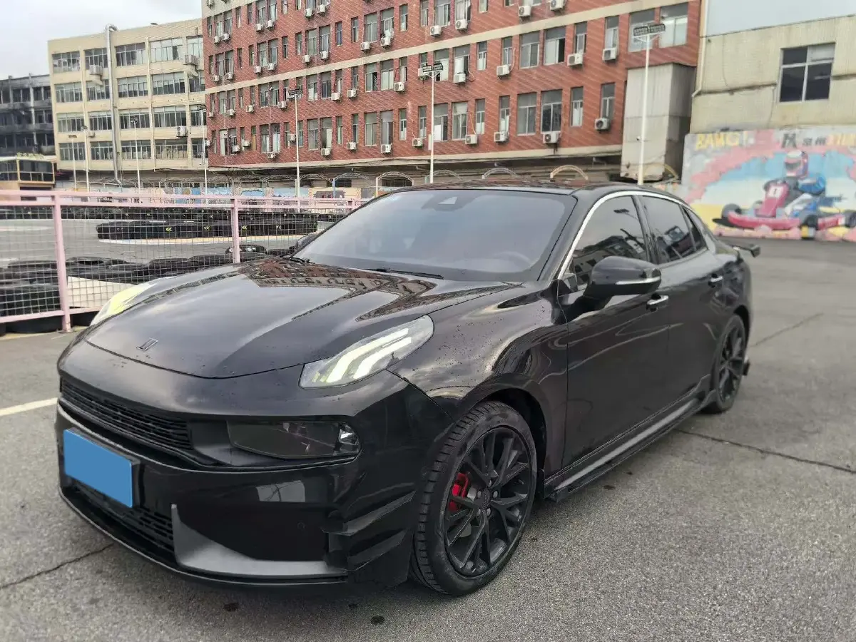 2019 LYNK&CO 01 2.0T 190HP L4 6AT